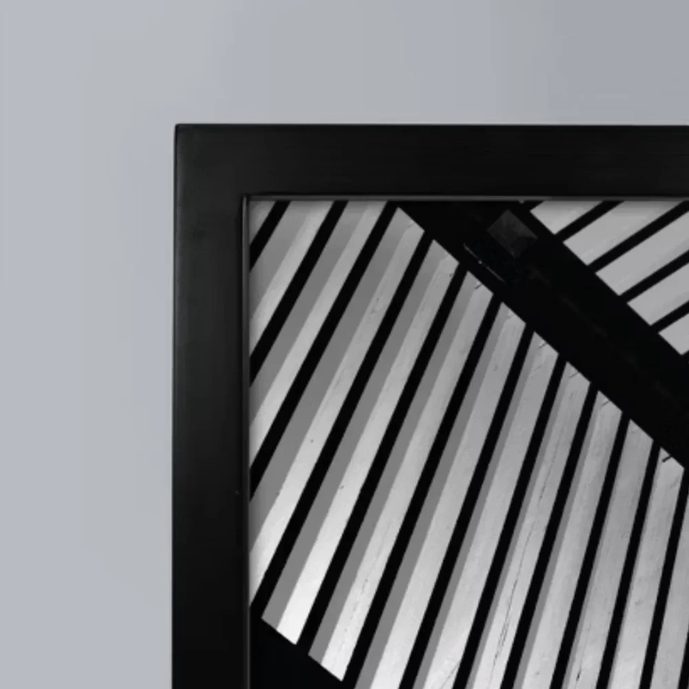 NWT Threshold™: Modern MDF Wall Mount, Glass Glazing, Holds Posters & Photos